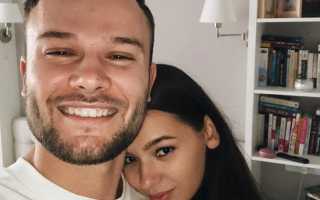 Фан-движ Коржа всегда напоминал околофутбол. Файеры, выезды, розы, забитые стадионы (в том числе ВТБ Арена)