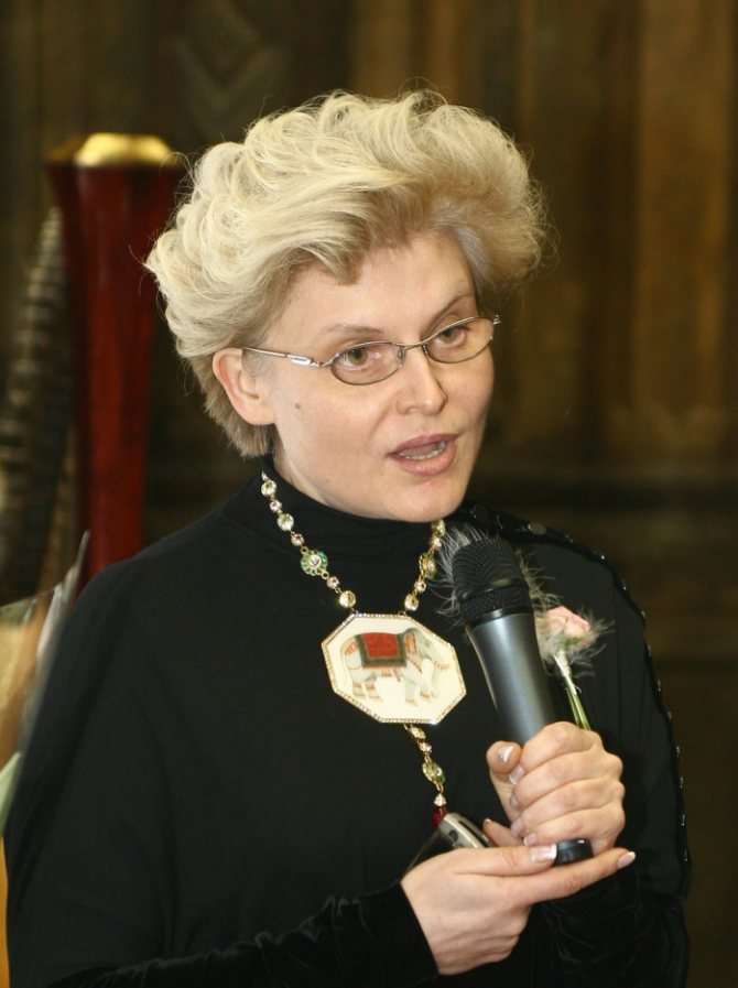 40 фото Елены Малышевой, ее семьи: мужа, сыновей, сестры и брата