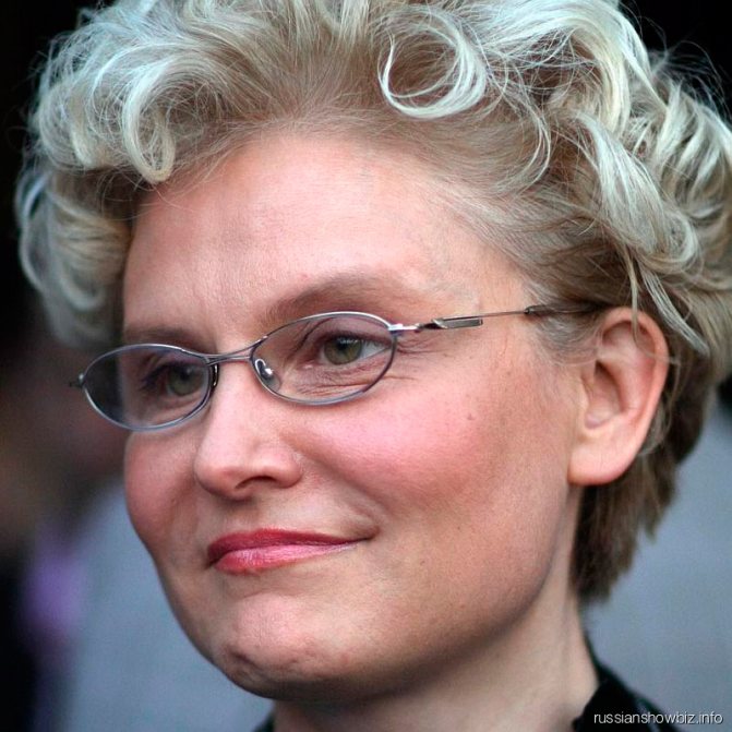 40 фото Елены Малышевой, ее семьи: мужа, сыновей, сестры и брата