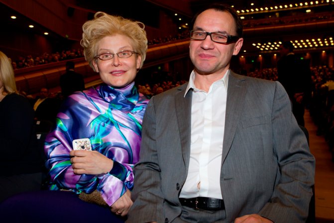 40 фото Елены Малышевой, ее семьи: мужа, сыновей, сестры и брата