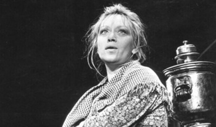 Алиса Фрейндлих в спектакле «На дне»