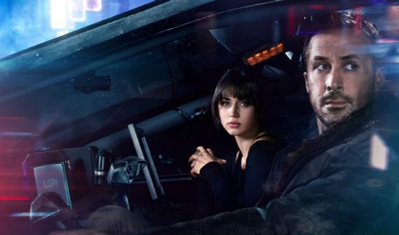 Ана де Армас и Райан Гослинг в фильме «Бегущий по лезвию 2049»