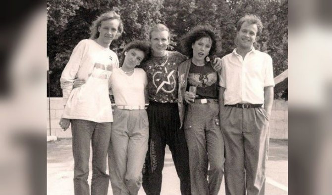 Азиза на Юрмале-1988 (вторая справа)