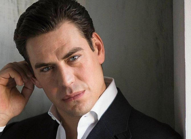 Биография Дмитрия Дюжева