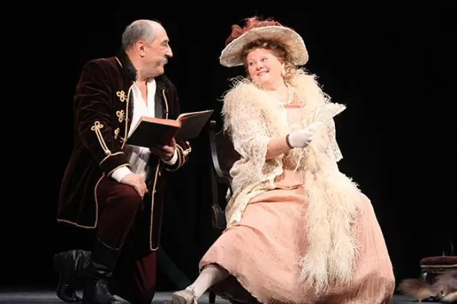 'Борис Клюев и Ирина Муравьева в спектакле 