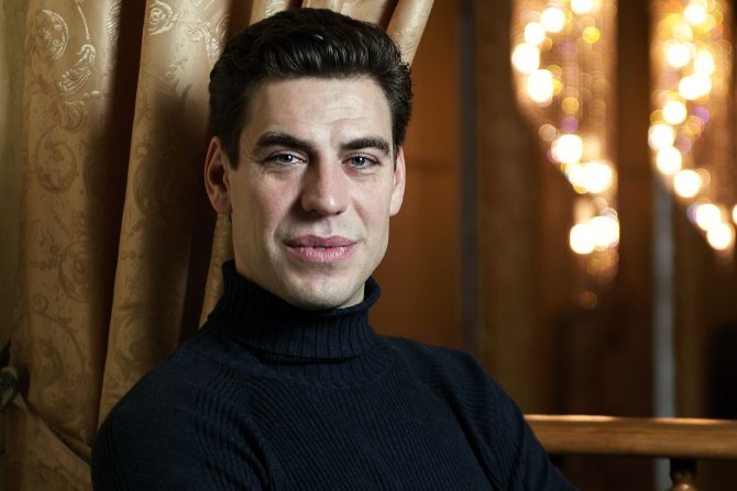 Дмитрий Дюжев: биография, личная жизнь, семья, жена, дети — фото