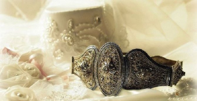 Элементы осетинского свадебного костюма невесты