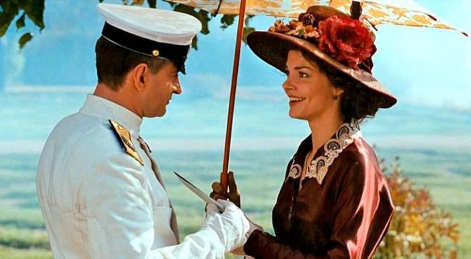 'Елизавета Боярская улыбается Константину Хабенскому в фильме "Адмиралъ' width="800