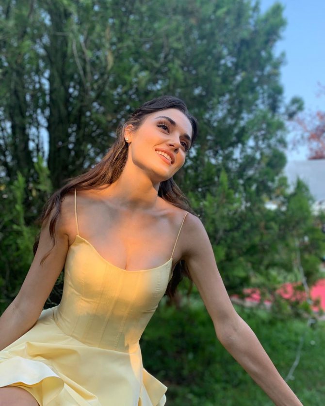 Фото Ханде Эрчел