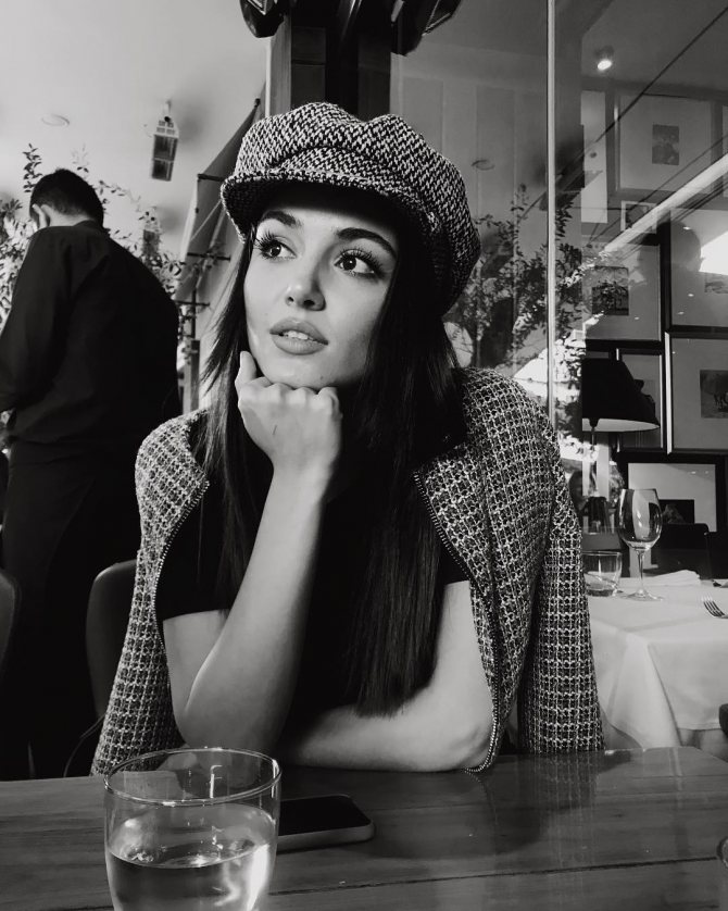 Фото Ханде Эрчел