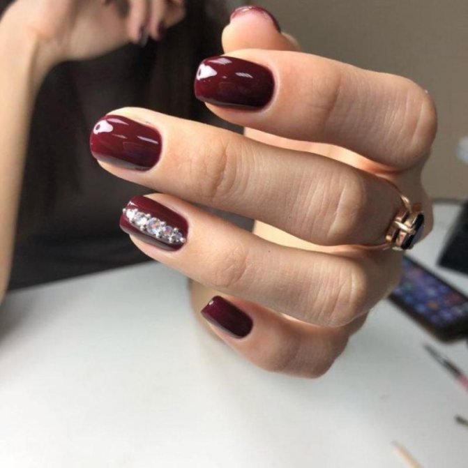 Фото modniy manikyur osen zima