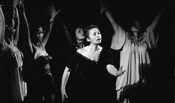 Фото со спектакля «Трехгрошовая опера»