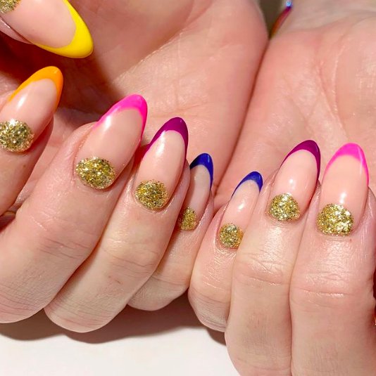 френч на миндалевидных ногтях фото 11