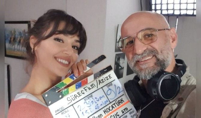 Ханде Эрчел на съемках «Азизе»
