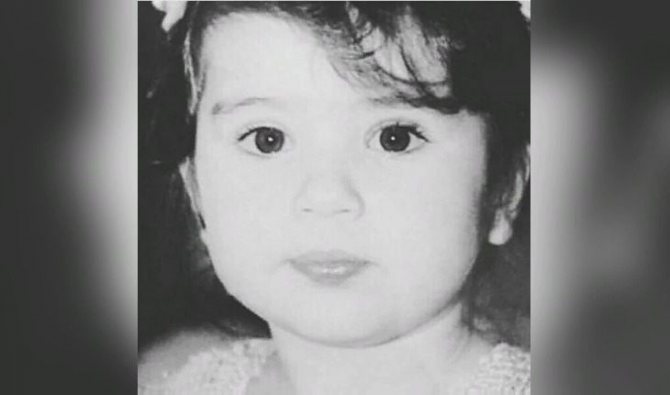 Ханде Эрчел в детстве