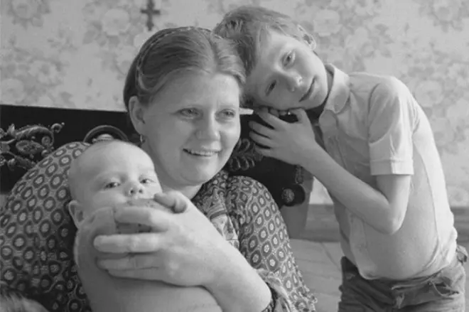 Ирина Муравьева с детьми