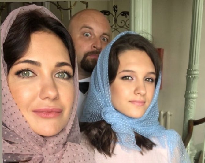 Климова и Хорошилов с дочерью