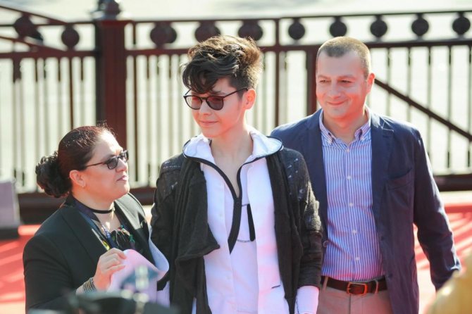 Кристиан с родителями