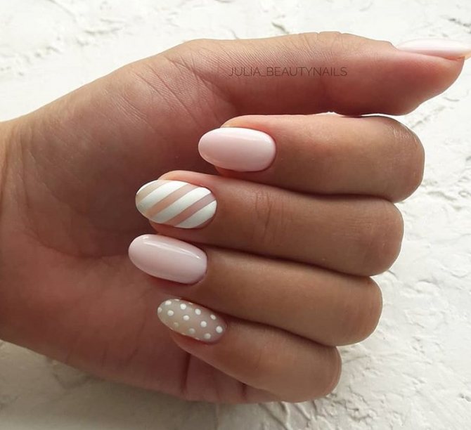 Маникюр для женщин 50 фото 10