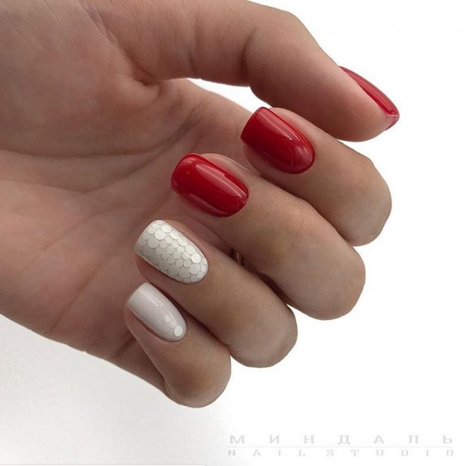 Маникюр для женщин 50 фото 12