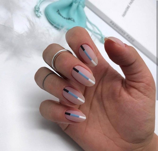 Маникюр для женщин 50 фото 7
