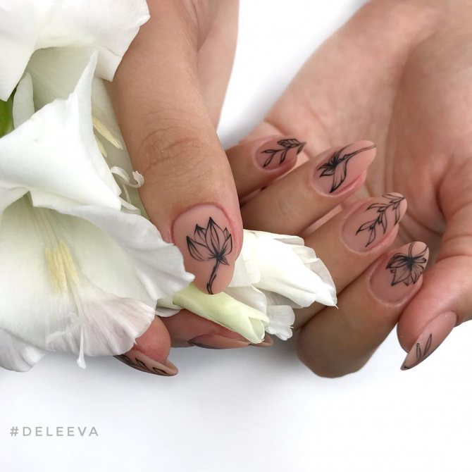 маникюр для женщин 50 фото_3