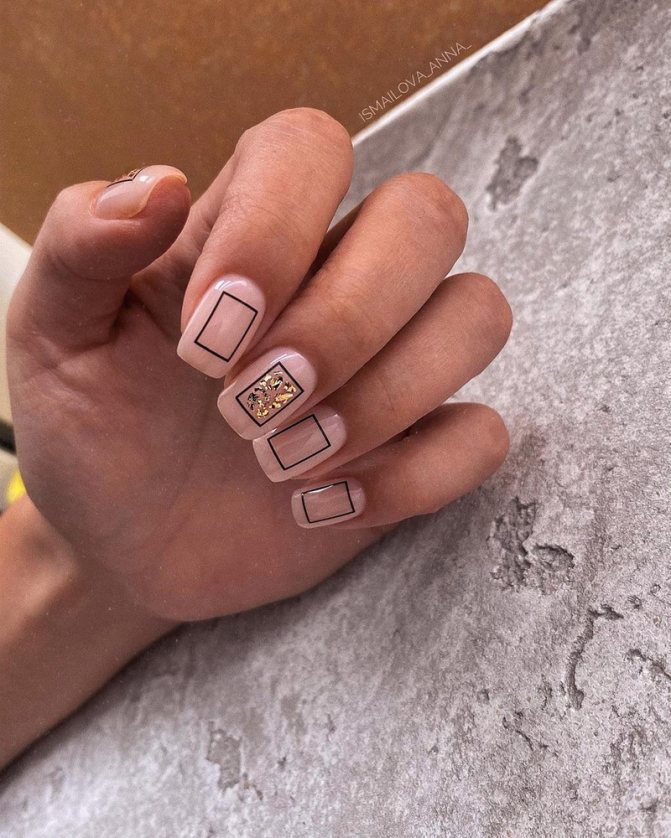 Маникюр на квадратные ноготки в сезоне 2021-2022. Фото. Тренды