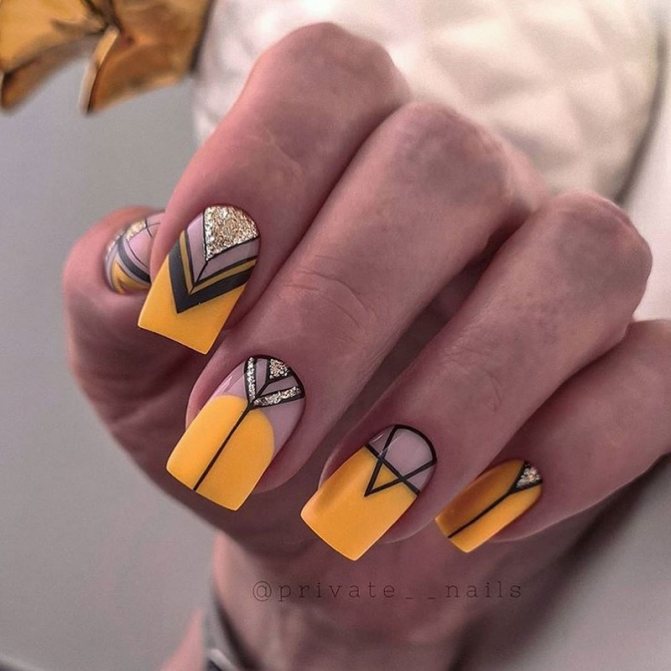 Маникюр на квадратные ноготки в сезоне 2021-2022. Фото. Тренды