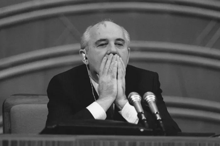 Михаил Горбачев