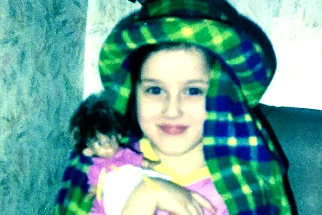 Миранда Шелия в детстве