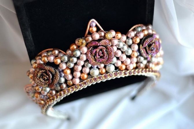 Модные свадебные диадемы 2021 фото роскошных вариантов