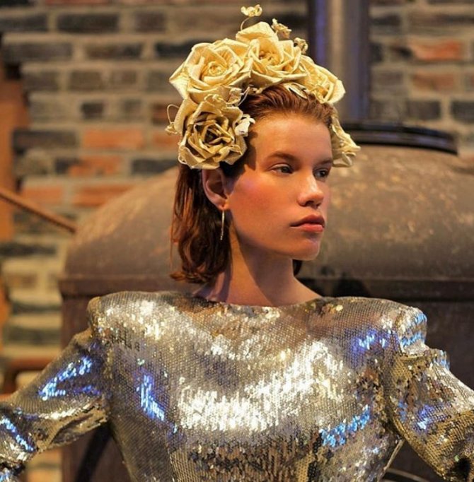 Модные свадебные диадемы 2021 фото роскошных вариантов