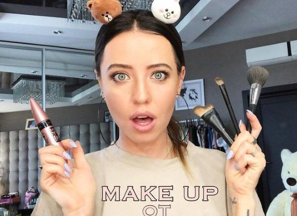 Надя Дорофеева. Фигура, рост, вес, фото горячие в купальнике, Плейбое, Максим, пластика