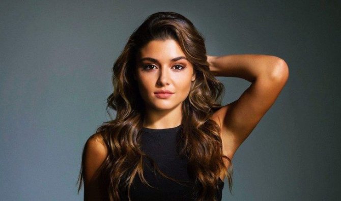 Прекрасная турчанка Ханде Эрчел