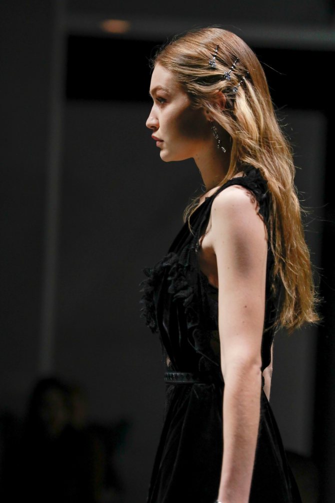 русые волосы звезд