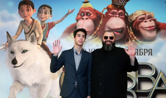 Савва Фадеев с отцом на премьере мультфильма «Савва»