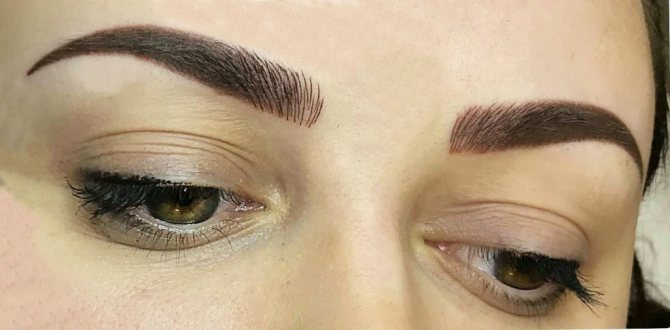 Смешанная техника татуажа бровей