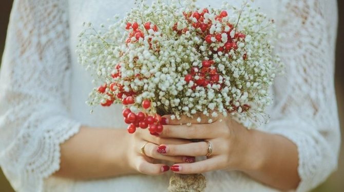 Свадебные композиции из гипсофилы