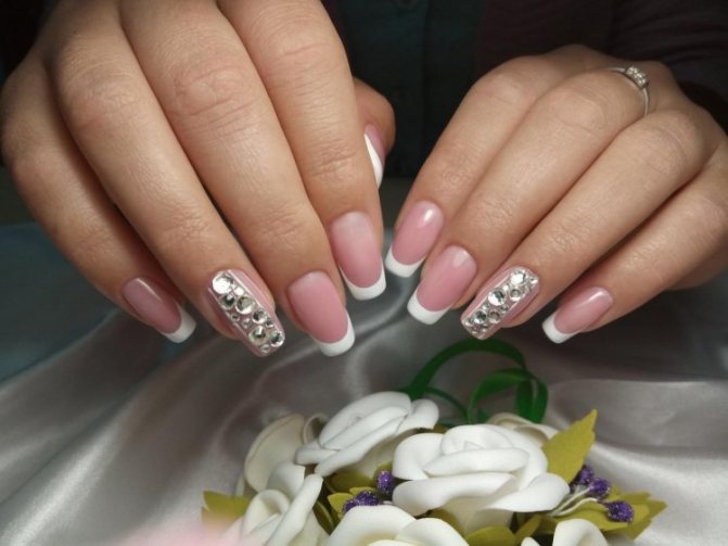 Свадебный французский маникюр