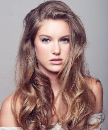 Светло-русый цвет волос. Палитры красок, фото: пепельный, золотистый, бежевый, перламутровый
