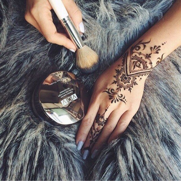 Татуировки для девушек на руке и их значение. Фото, эскизы, красивые, маленькие, надписи