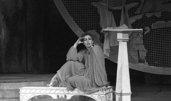 Театр Сатиры: Татьяна Васильева в спектакле «Ее Превосходительство»