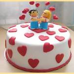 Торт с сердечками и парочкой