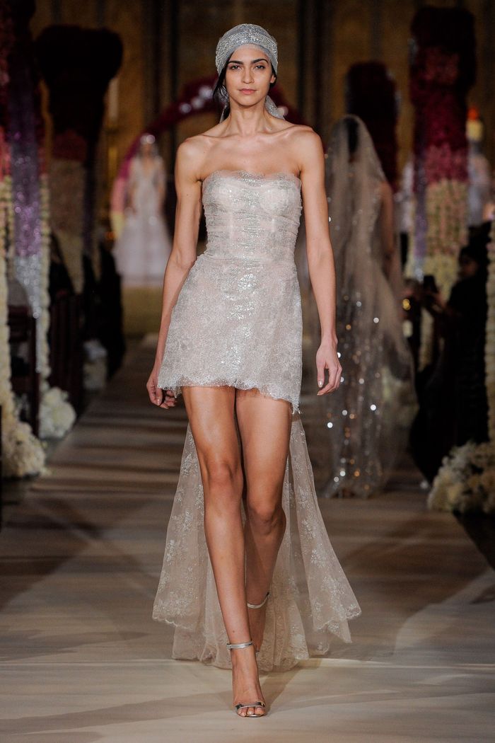 Тренд свадебной моды 2021 - платки. Коллекция Reem Acra