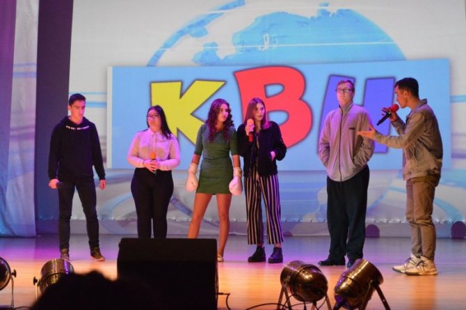 Участие в Камеди Вумен