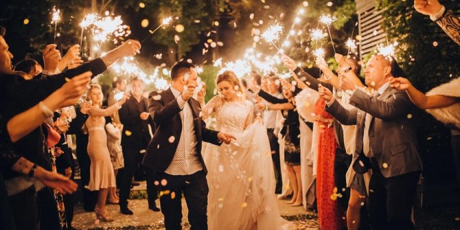 В последние годы популярны свадебные вечеринки