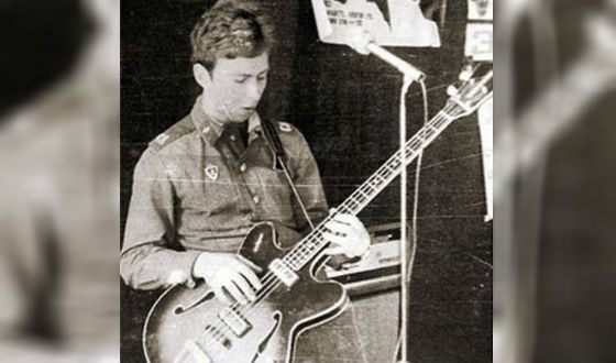 Валерий Сюткин в армии: участник военного ансамбля «Полет»