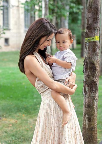 Зара с первым сыном - Даниилом